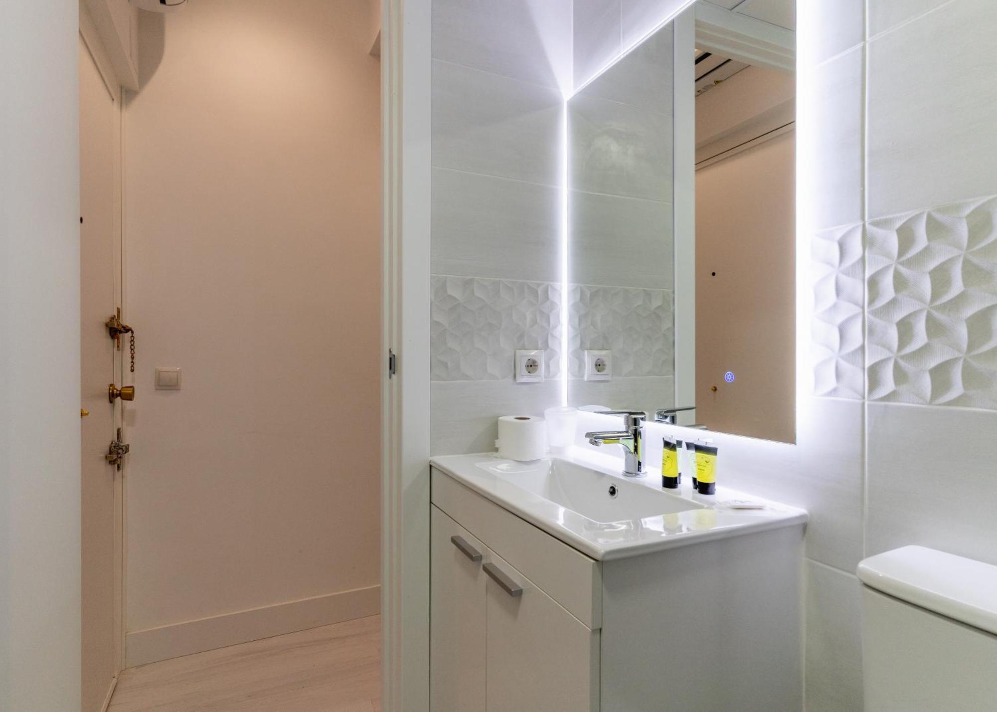 Modern Studio-1Bathroom-Chueca Madri Exterior foto